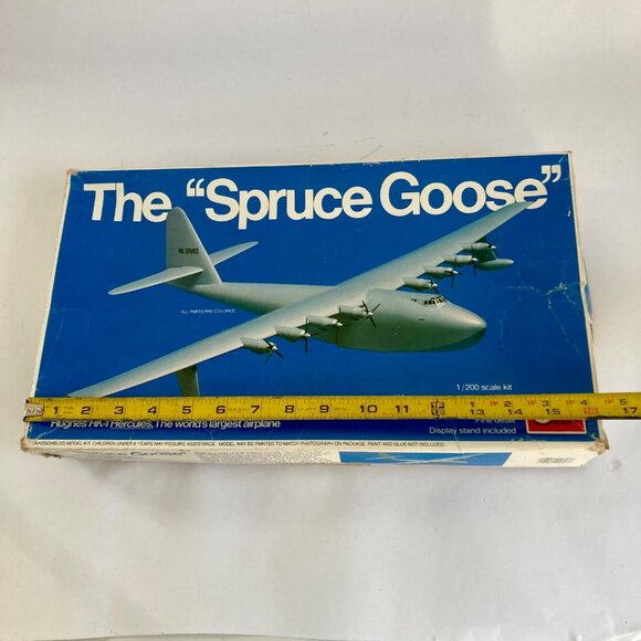 Vintage The "Spruce Goose" Hughes HK-1 Hercules Airplane Model Kit by Craft 1607 - Picture 2 of 6